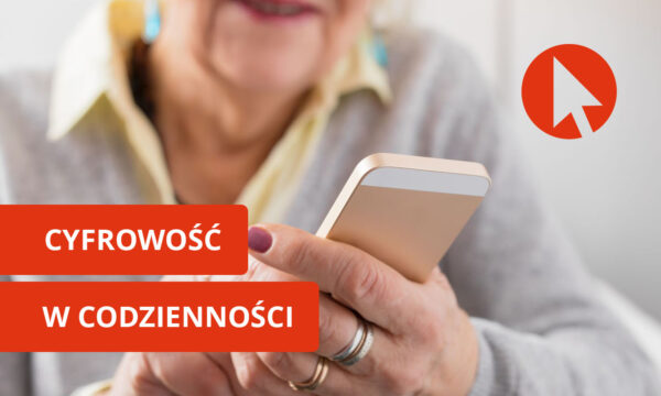 Starsza osoba używa telefonu komórkowego